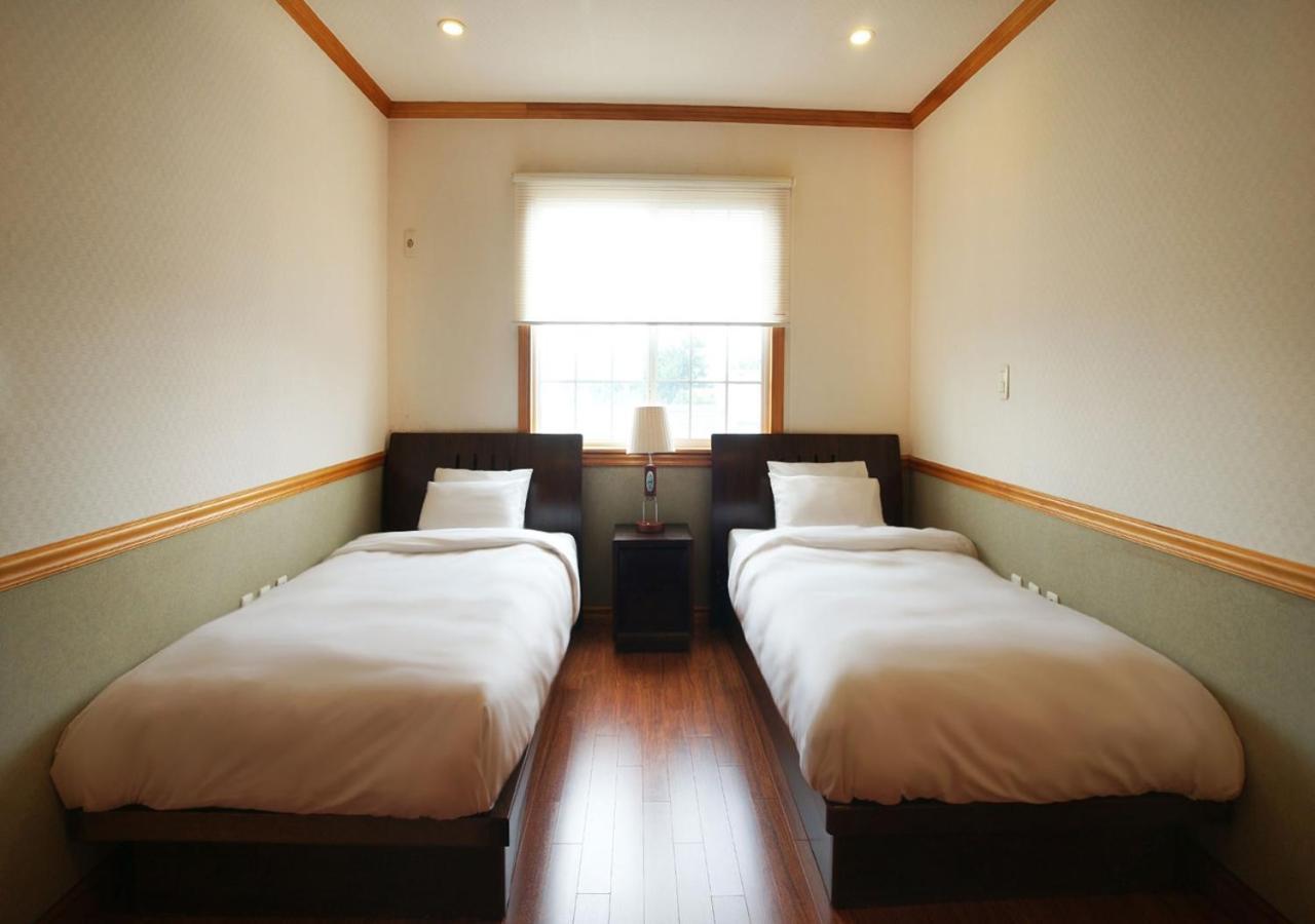 Uts Village Jeju Luaran gambar