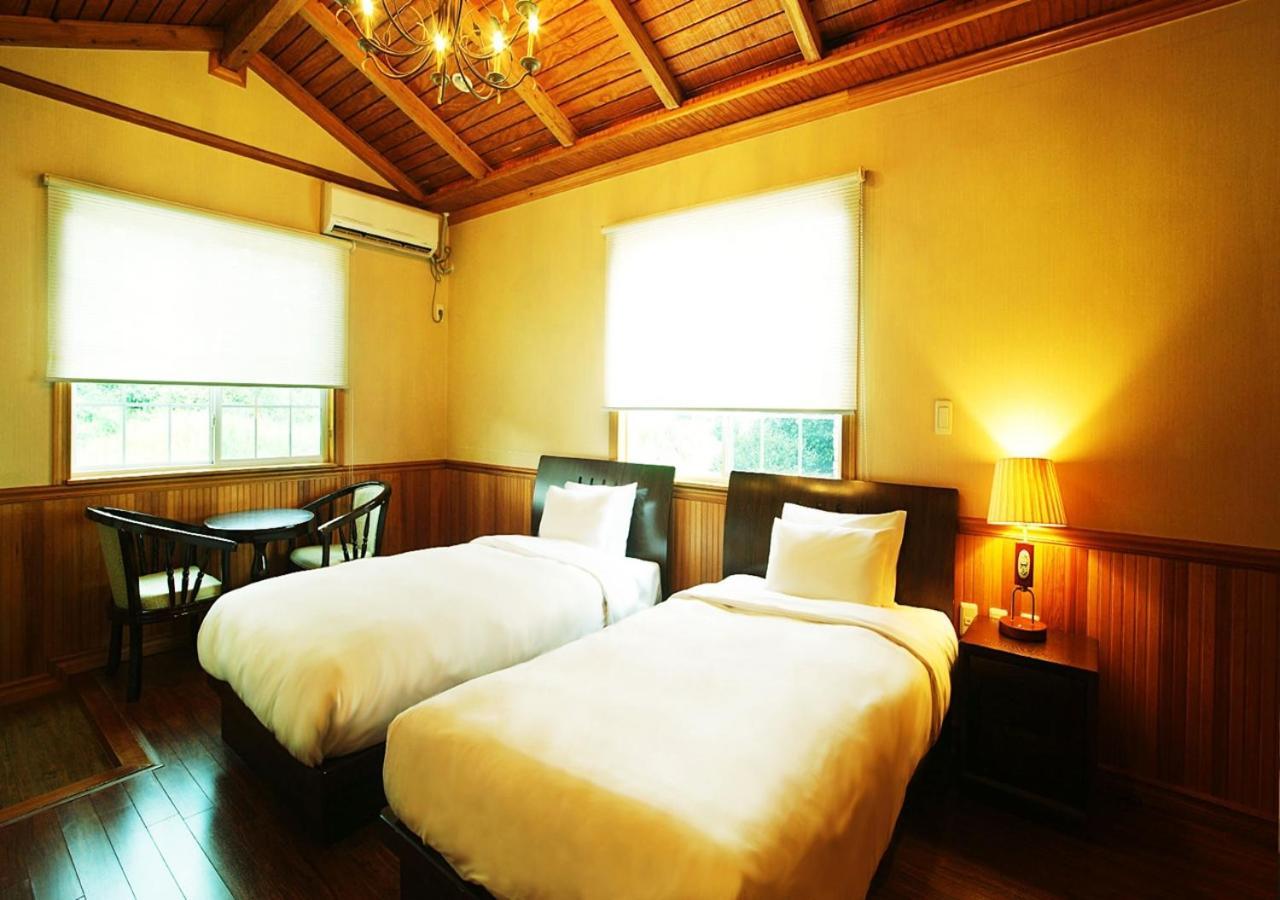 Uts Village Jeju Luaran gambar