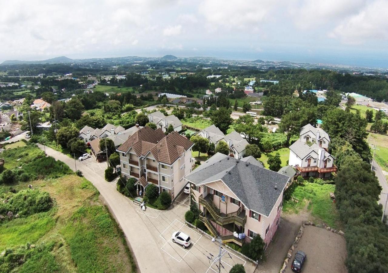 Uts Village Jeju Luaran gambar