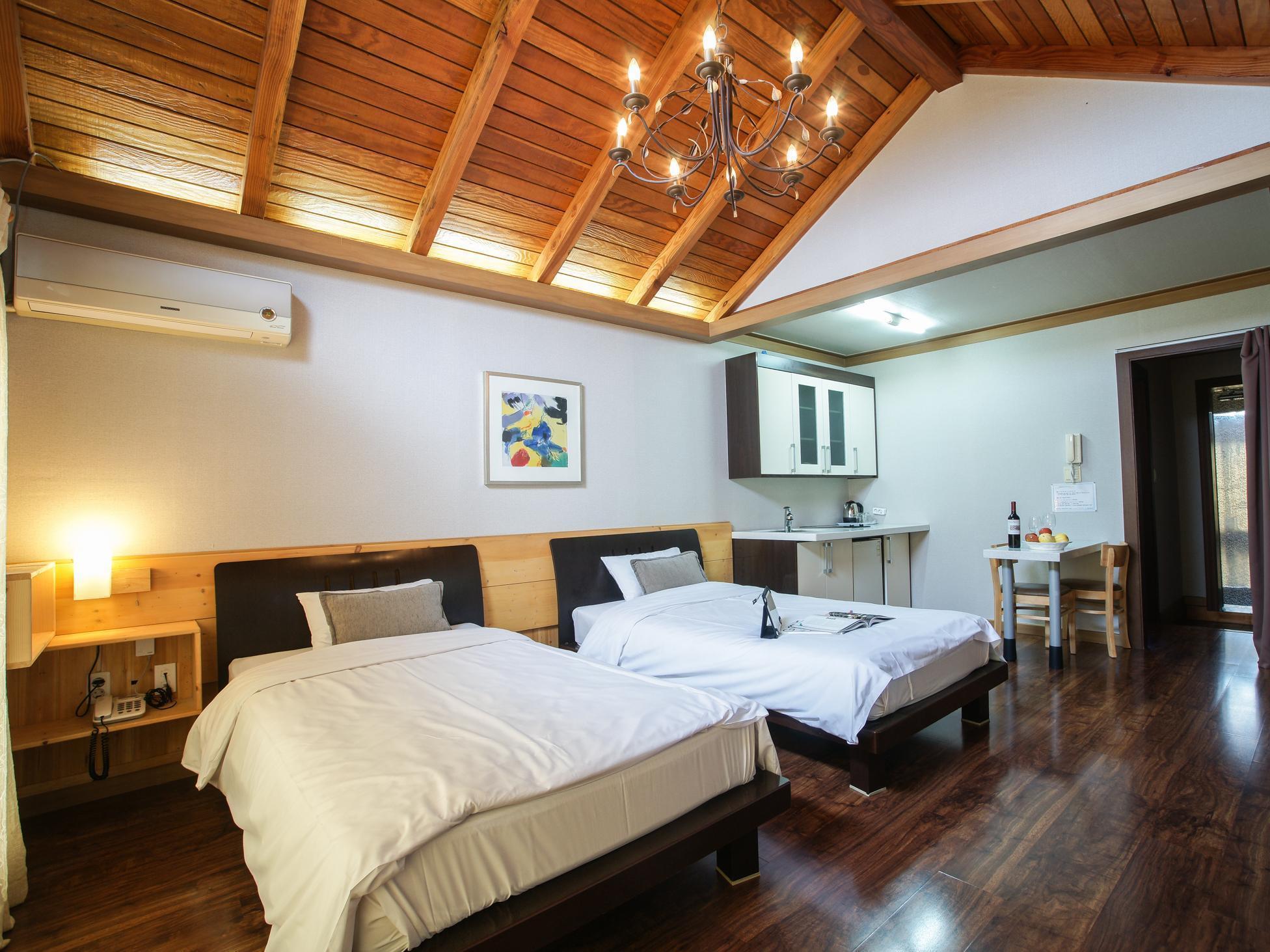 Uts Village Jeju Luaran gambar