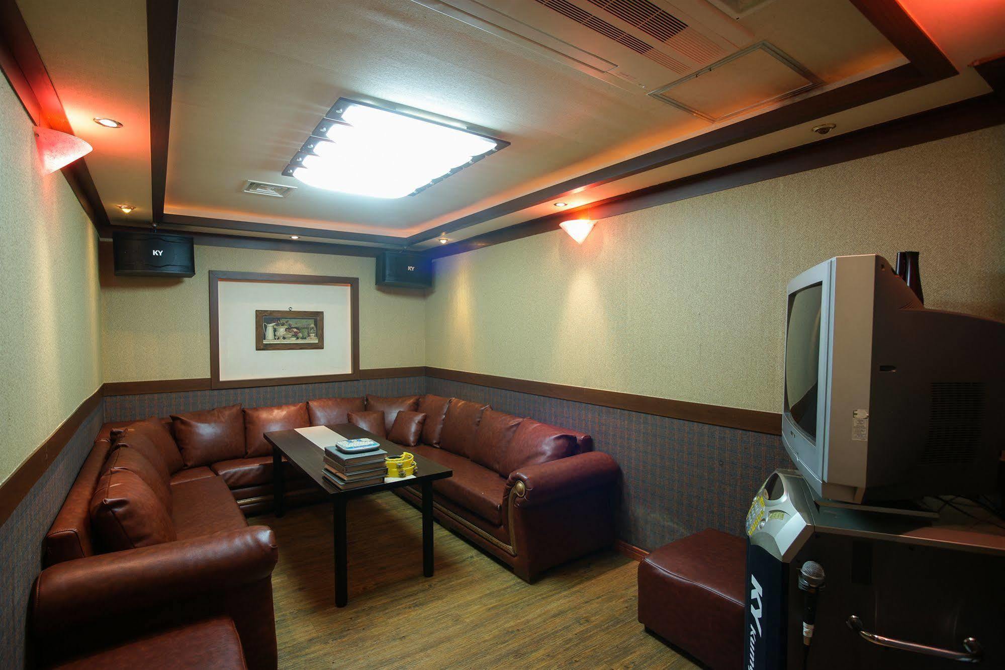 Uts Village Jeju Luaran gambar